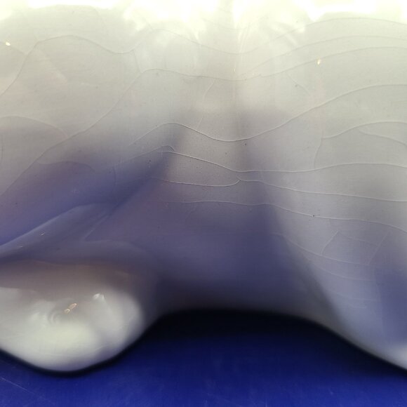 Vintage ELPA Alcobaca White Ceramic Crouching Cat Figurine Statue Blue Glass Eye - Picture 11 of 12